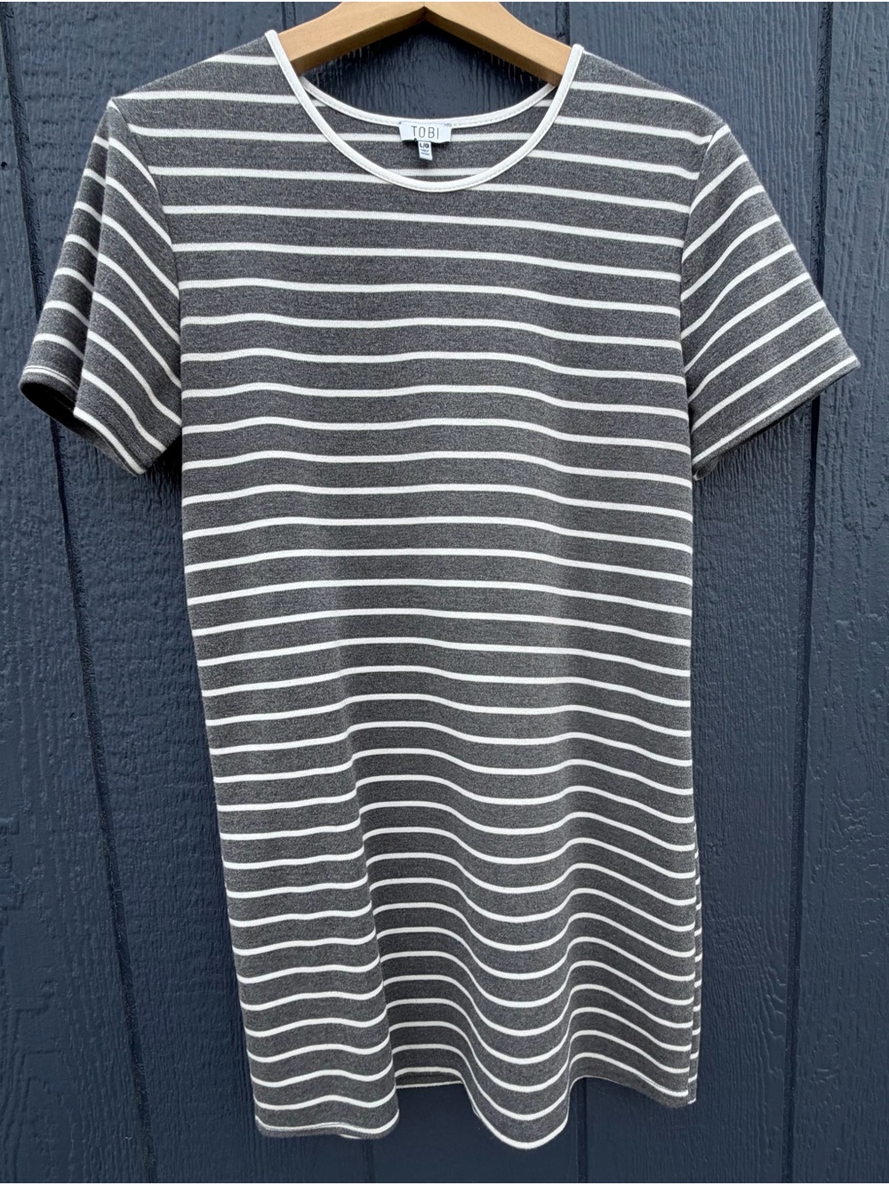 TOBI Women’s Gray and White Stripe Crewneck Tee Dress